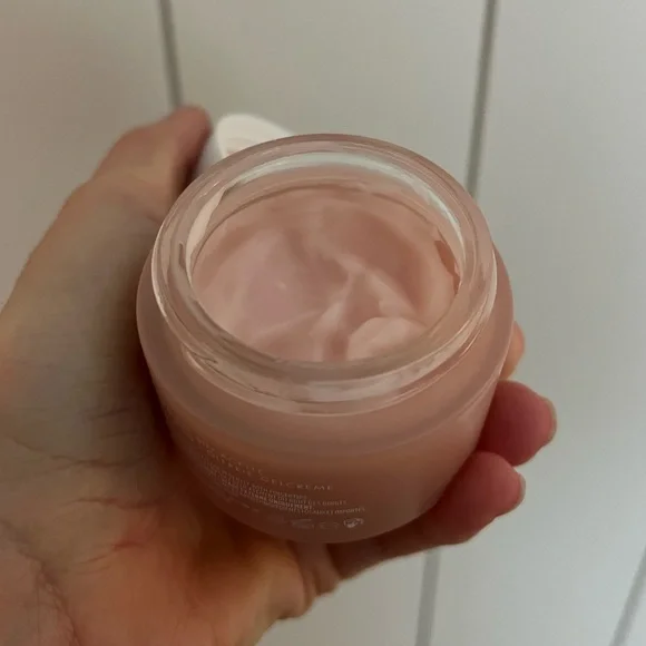 Summer Fridays Cloud Dew - Picture 3 of 5